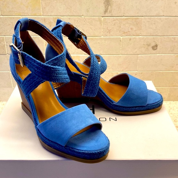 *SALE* NIB Halston 7.5 wedge heels - Picture 2 of 10